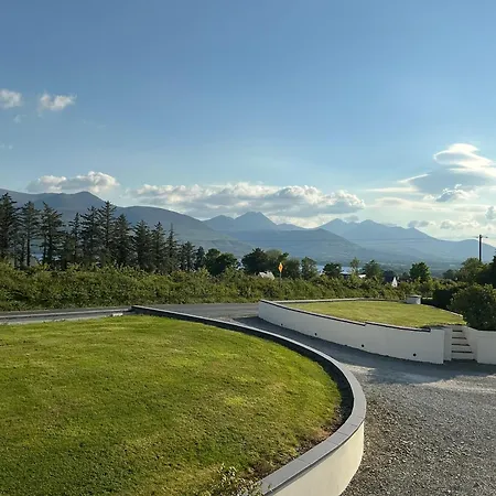 Arbutus Apartament *